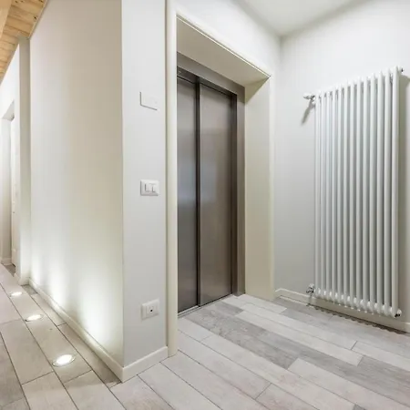 Il Golfo Duplex * توسكولانو ماديرنو